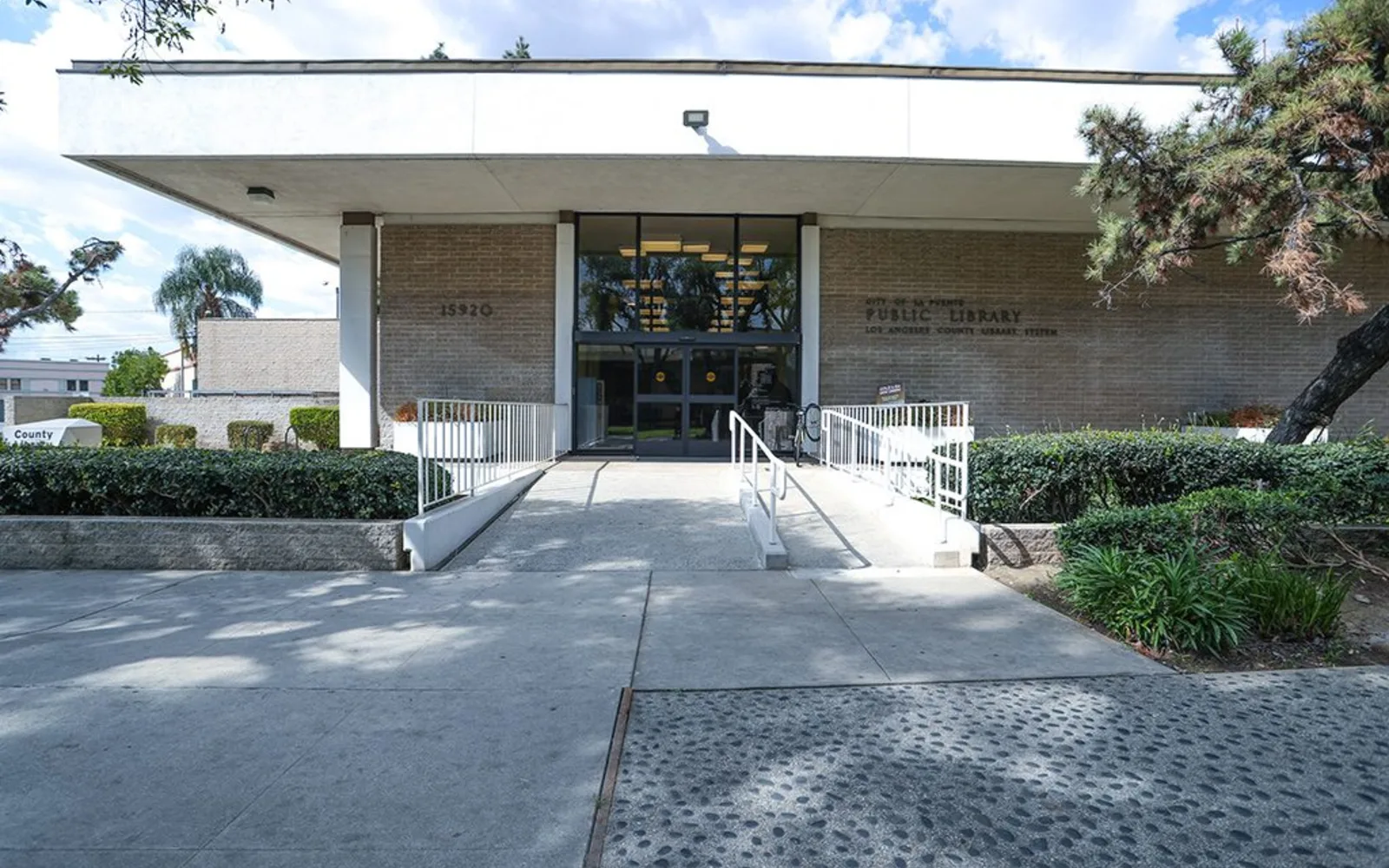 La Puente Public Library entrance, a community service in the residential city